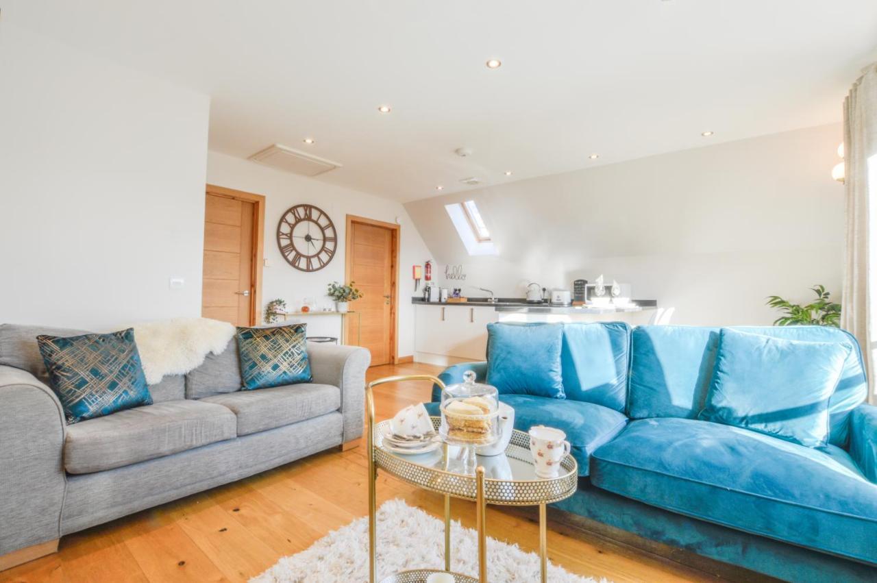 Rowan Tree Apartment - A Modern, Quiet Hideaway With Sweeping Views Across Oban Eksteriør billede