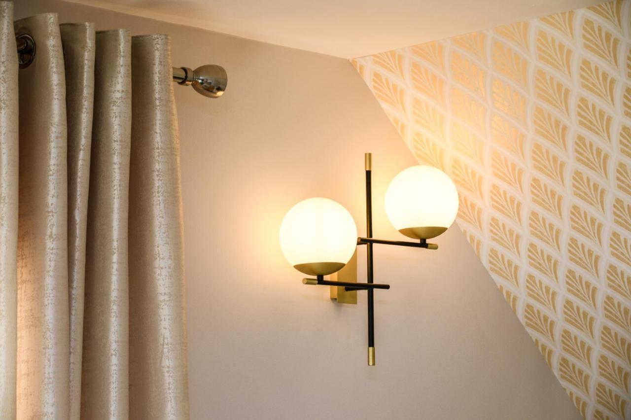 Rowan Tree Apartment - A Modern, Quiet Hideaway With Sweeping Views Across Oban Eksteriør billede