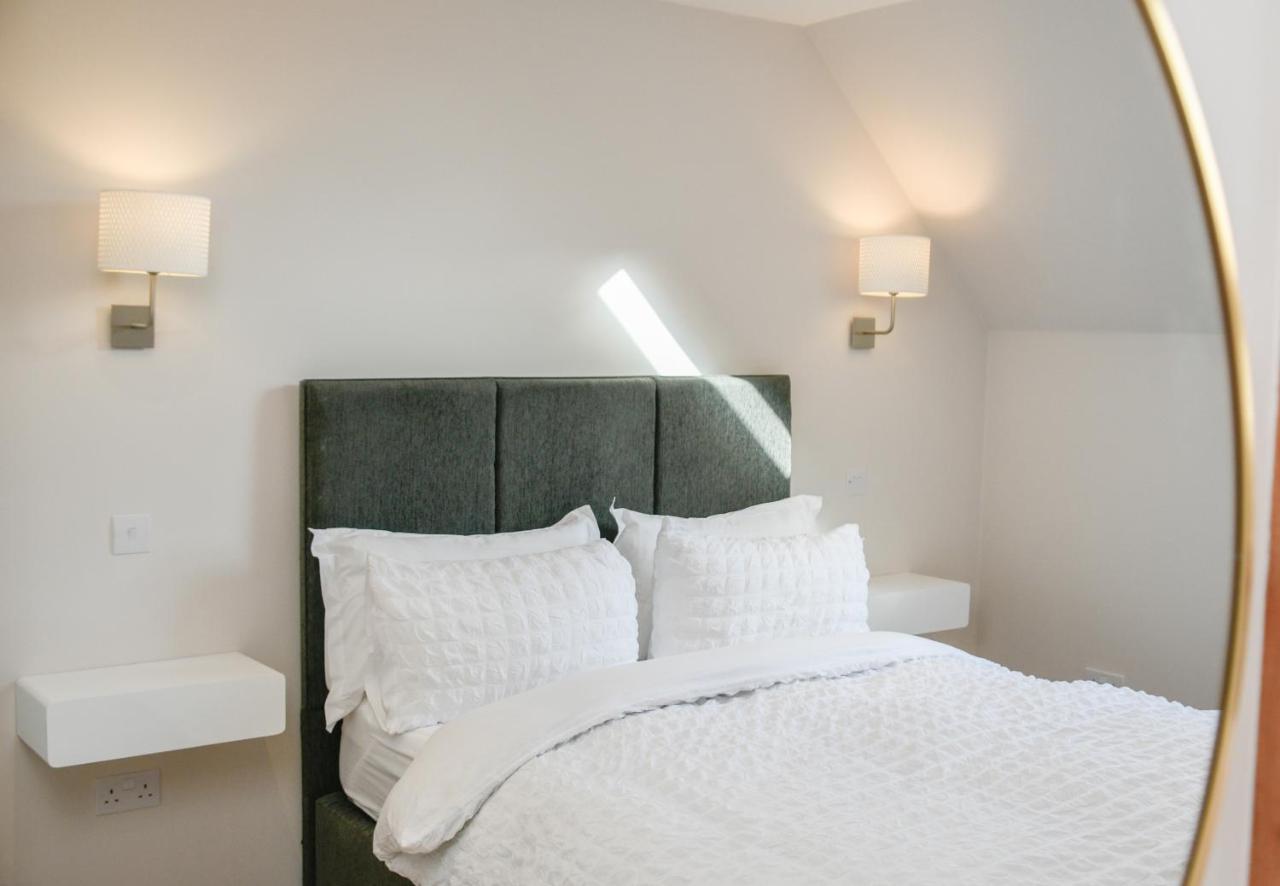 Rowan Tree Apartment - A Modern, Quiet Hideaway With Sweeping Views Across Oban Eksteriør billede
